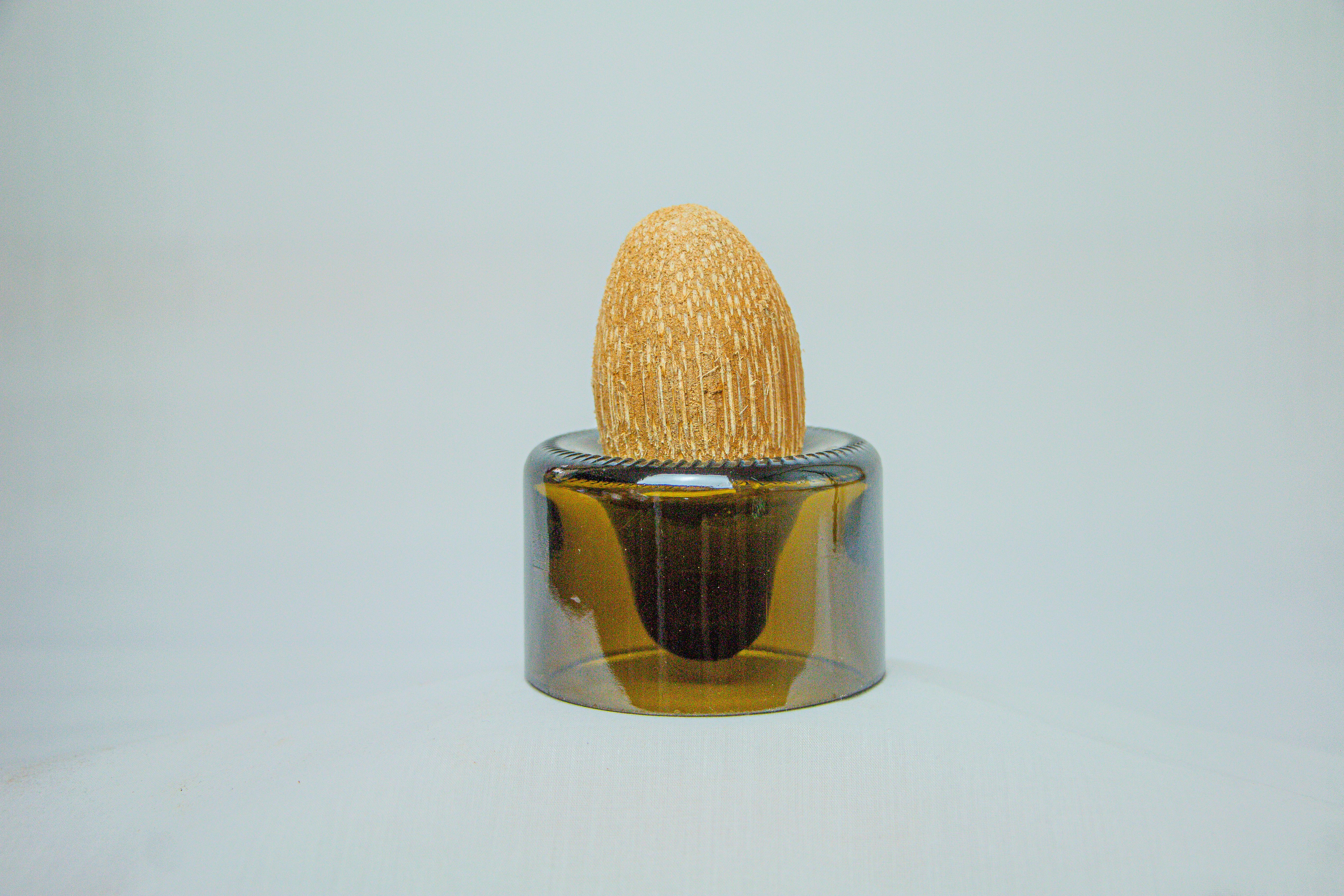 Egg holder, bottom of wine bottle
